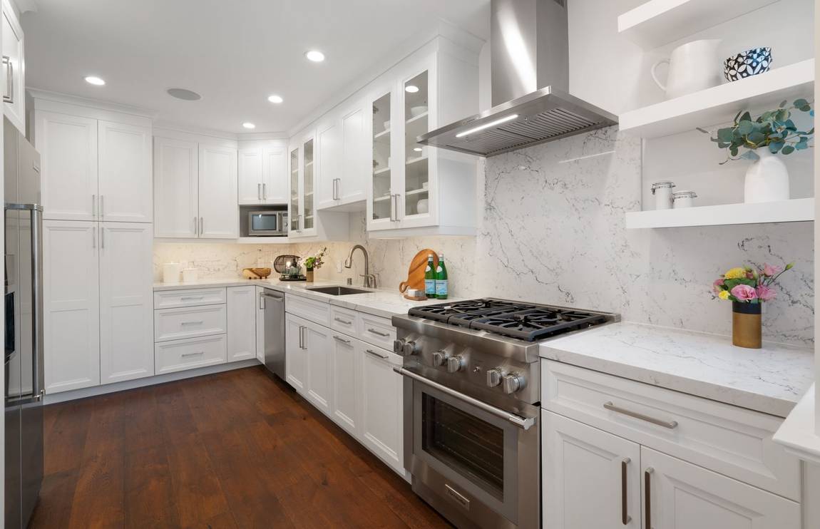 Kitchen at 758 Monterey Boulevard